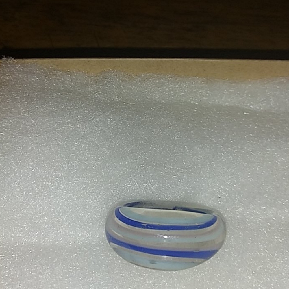 Mod glass ring - Picture 3 of 3